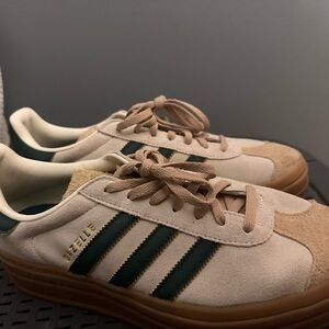 Adidas bold gazelle cream/white